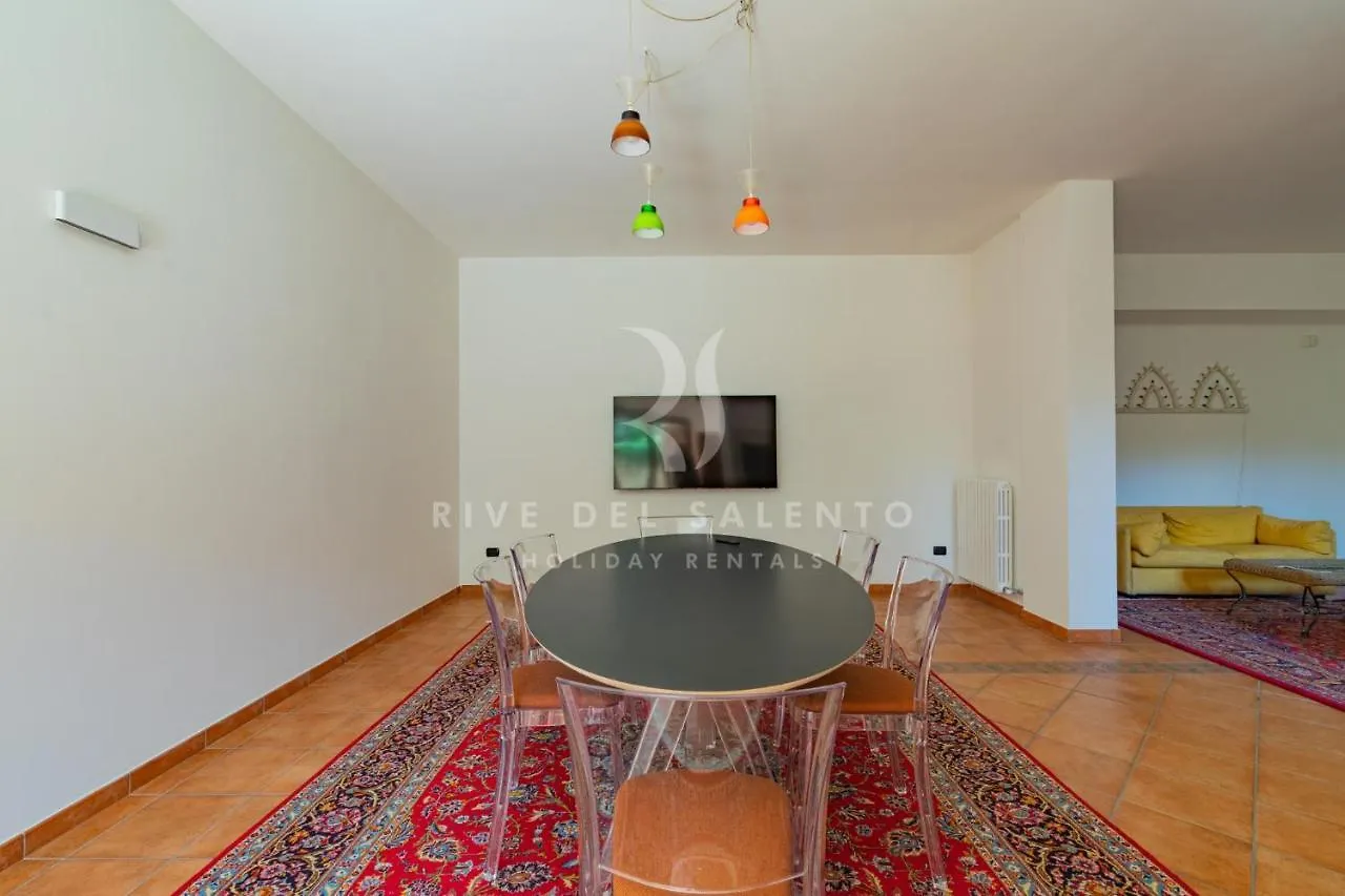 Villa Rapolla By Rivedelsalento Lecce 0*,